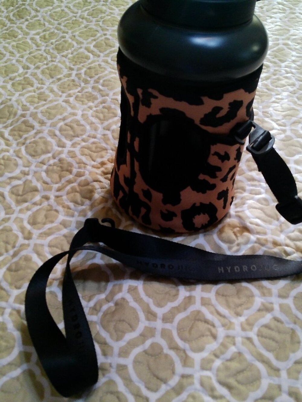 2 PC LOT ANIMAL PRINT HYDRO JUG AND BUBBA  WATER BOTTLE